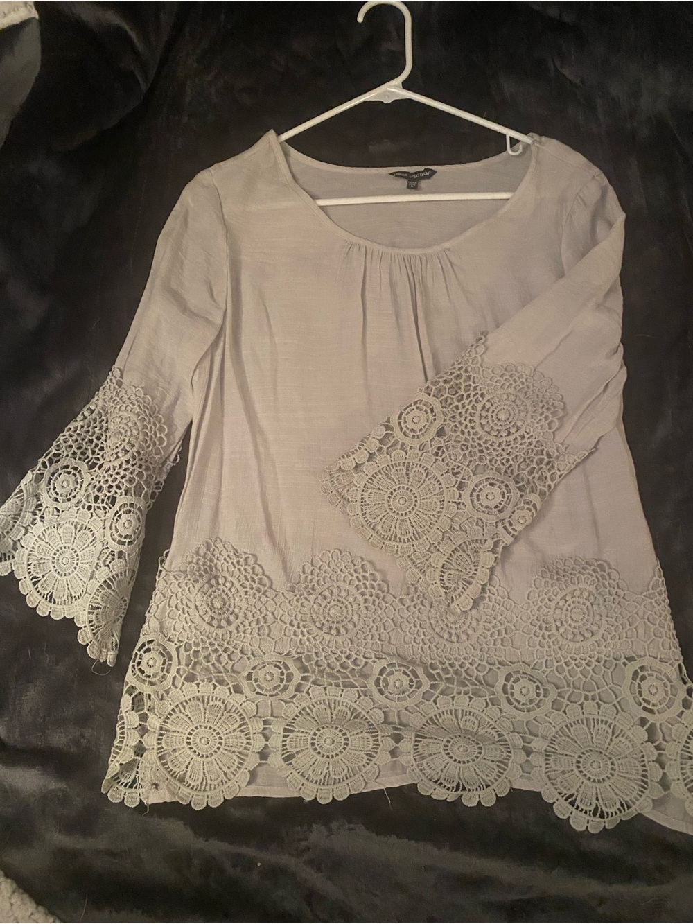 Unique Spectrum Crochet Hem Scoop Neck Tunic - Light Gray